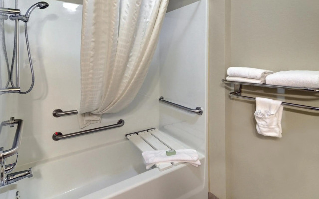 Cobblestone Inn & Suites – Big Lake