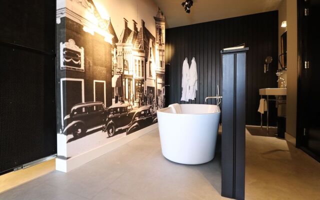 Van der Gang Suites