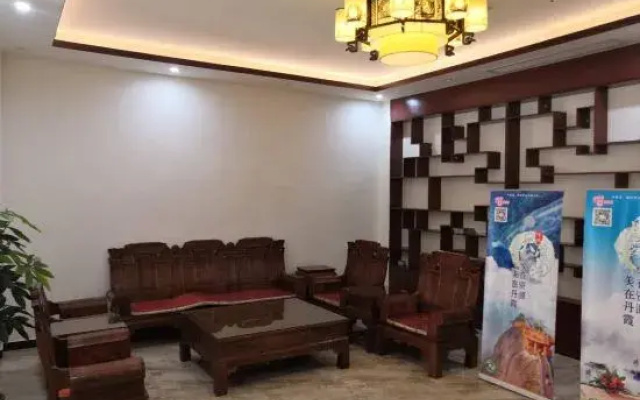 Baina Fangzhou Hotel