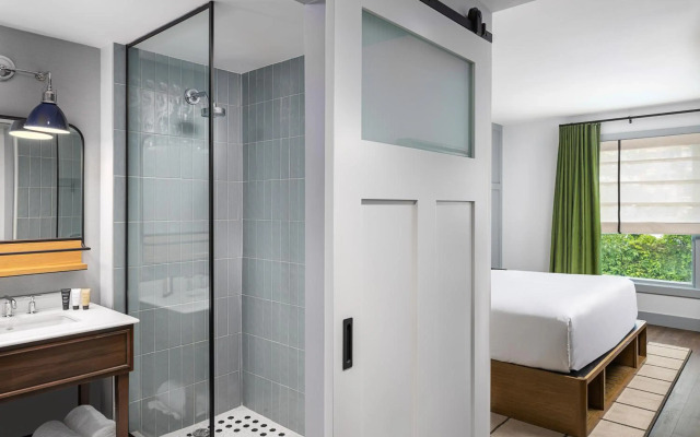 Wylie Hotel Atlanta, Tapestry Collection by Hilton