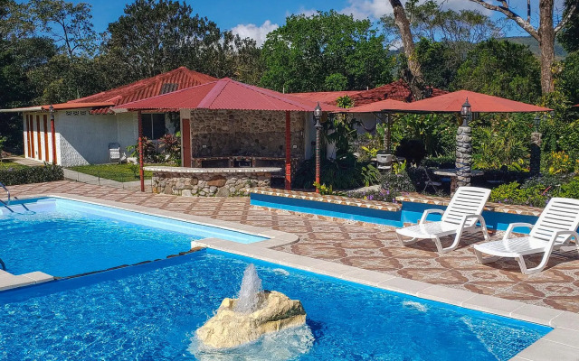 Hotel y Restaurante Valle Verde