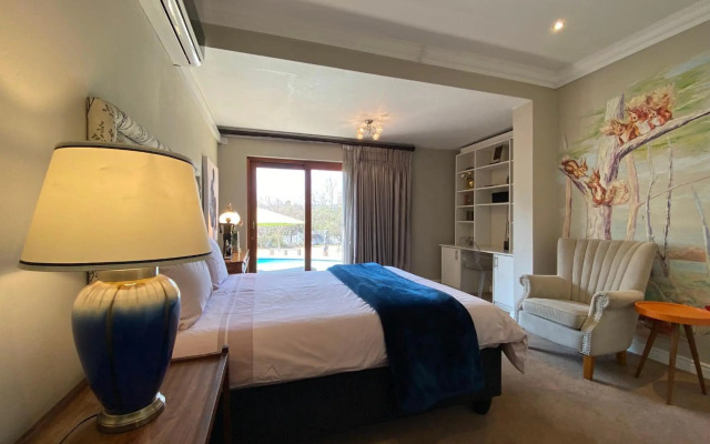 The Ridgeback, 4 Bedroom House Bryanston