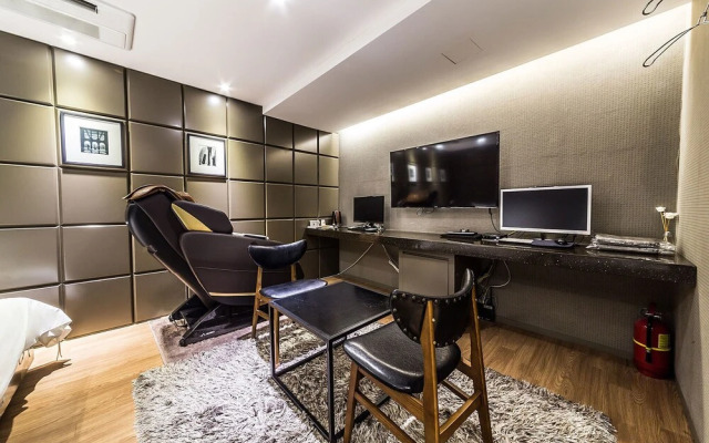 Mari Hotel