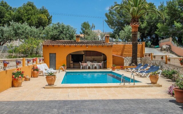 Mariros - pretty holiday property with garden and private pool in Moraira
