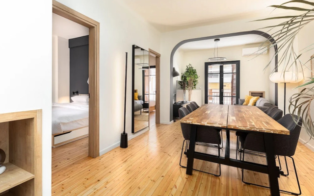 Vista by halu' Spacious City Centre Home