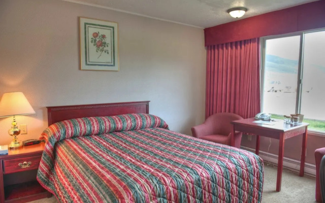 Sandman Inn McBride