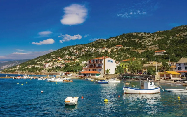 Stunning Apartment in Sveti Juraj With 1 Bedrooms and Wifi