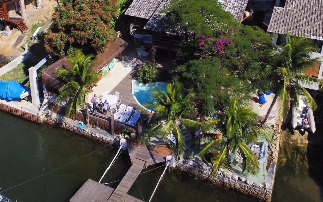 Porto Charitas Sailing Guest House