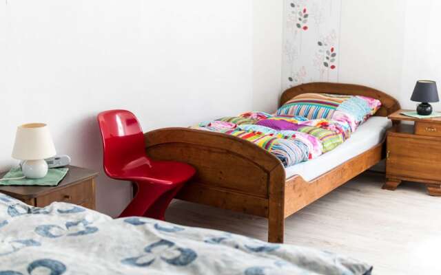 Lake View Apartment in Klein Pravtshagen near Seabeach with Garden