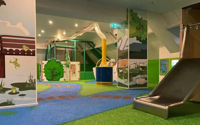 Giethoorn Lakehouse Retreat