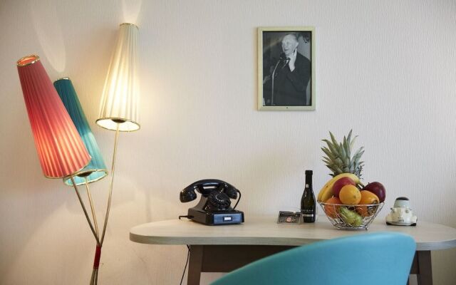 Bernstein 50'S Seaside Motel