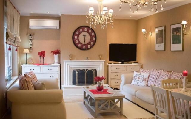 Luxury Family Villa Meteora