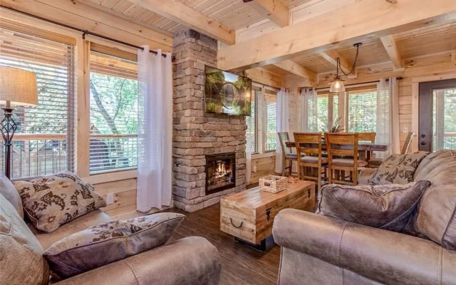 Pure Indulgence - Two Bedroom Cabin