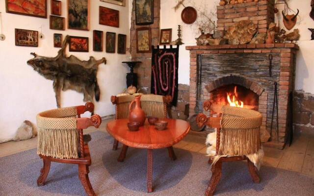 Guest House Gallery