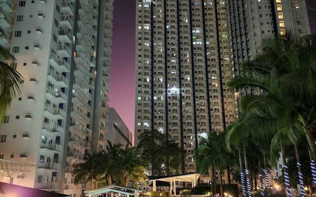 1BR Cityscape at Grass Residences