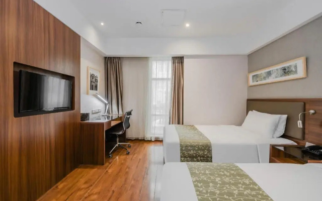 Hotel Yitel Shanghai Jinqiao Branch