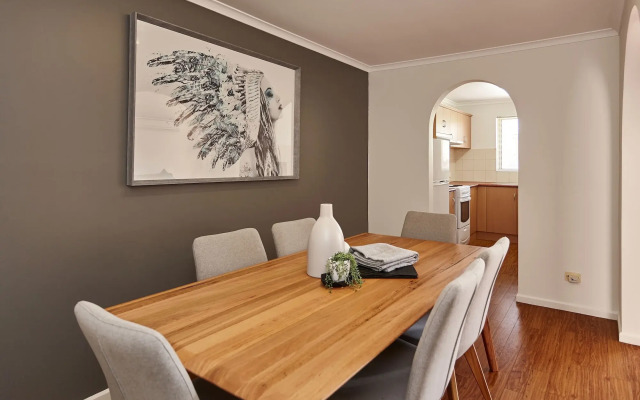 Elphin Motel & Serviced Apartments