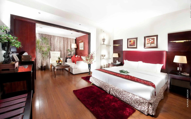 Golden Park Hotel