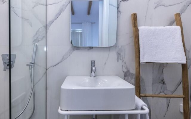 Milos Zen Suites