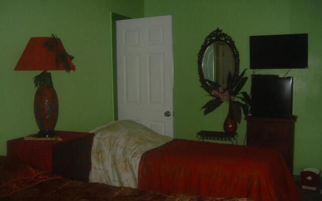 Green Lions Bed & Breakfast