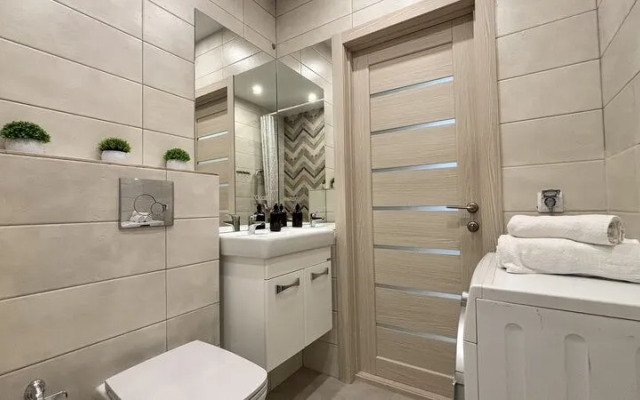 Мун72 на улице Джанбровского, д. 4