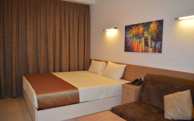 Hayali Suites