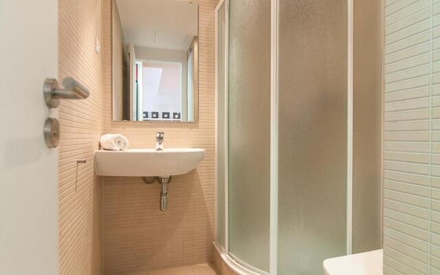 Weflating Diagonal Apartments