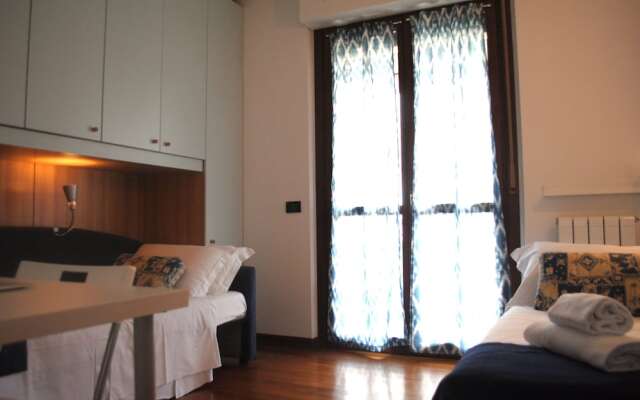 Metropolitan Expo Flat 2