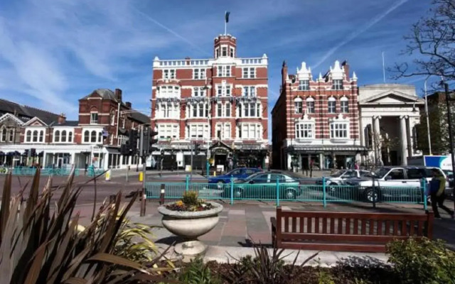Scarisbrick Hotel