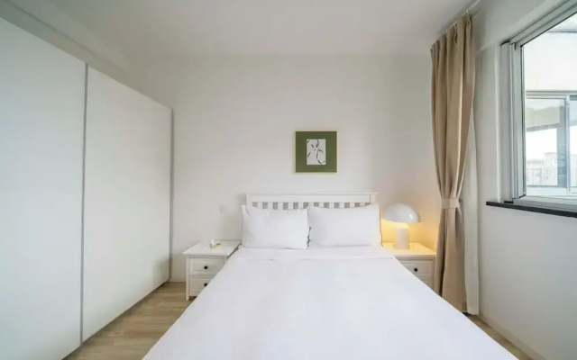 Tyms 4BR 2BA APT TianShan Changning