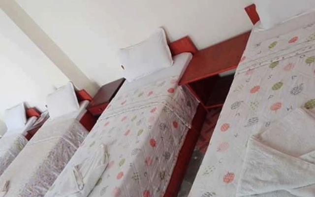 Hotel Sisters Home
