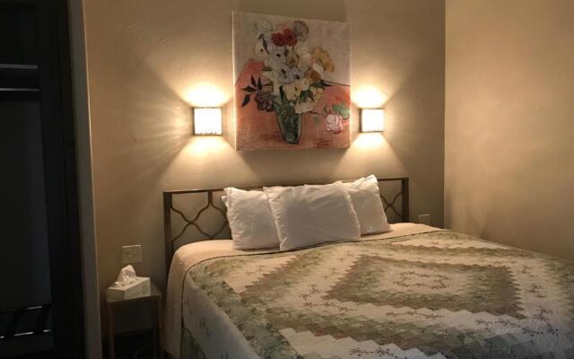 Riverside Hot Springs Inn & Spa - Adults Only