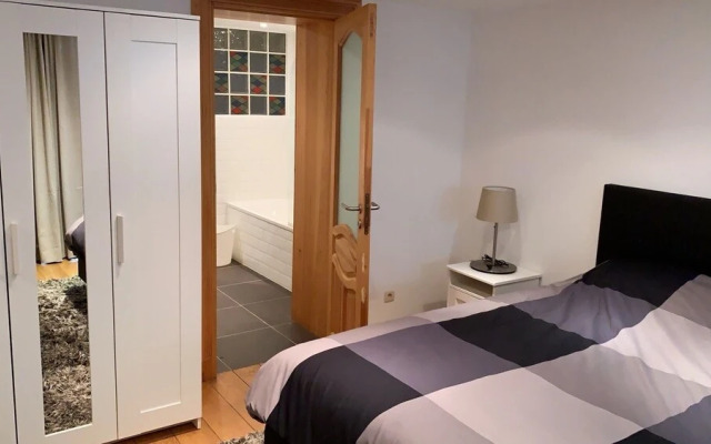 Duplex with Garden and Terrace