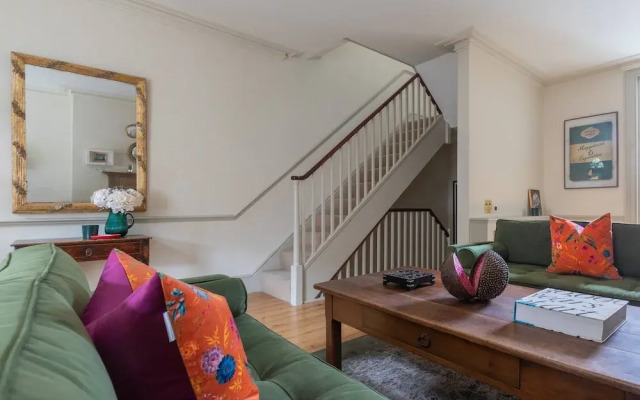 Kensington Place IV by Onefinestay