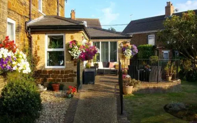 Gate Lodge Guest House