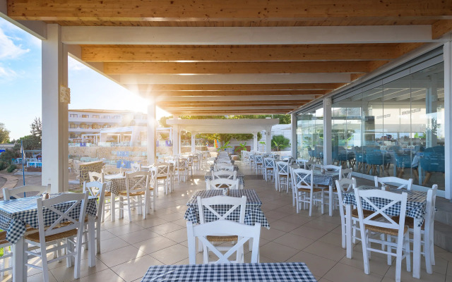 Sunrise Hotel