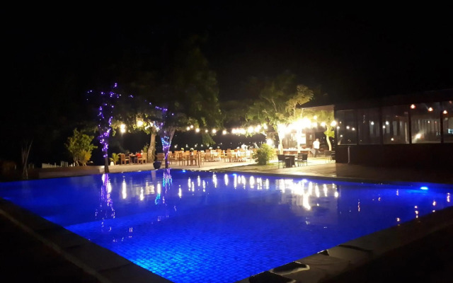 Sylvia Beach Villa