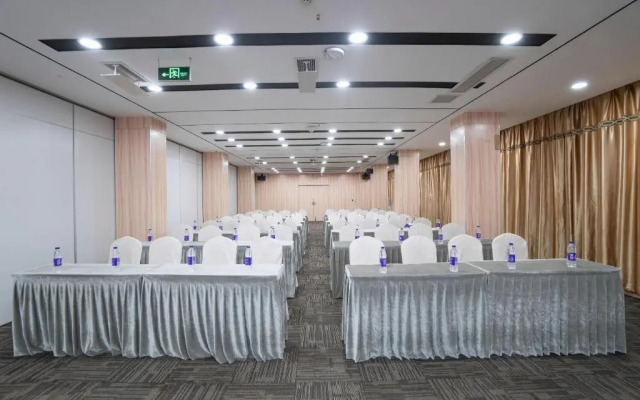 Home Inn Chongqing Nanping Pedestrian Street