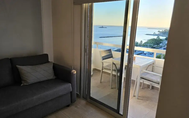 01 LIM - Stay Sky Apartment
