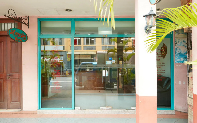 Amrise Hotel