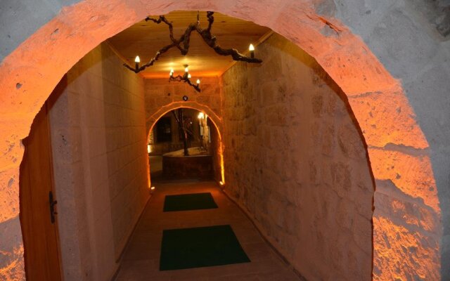 Angel Cave Suite