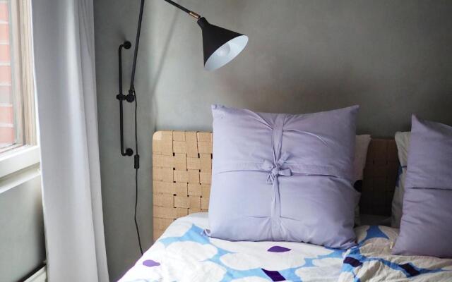 Oceanic & trendy two bedroom apartment with FREE parking