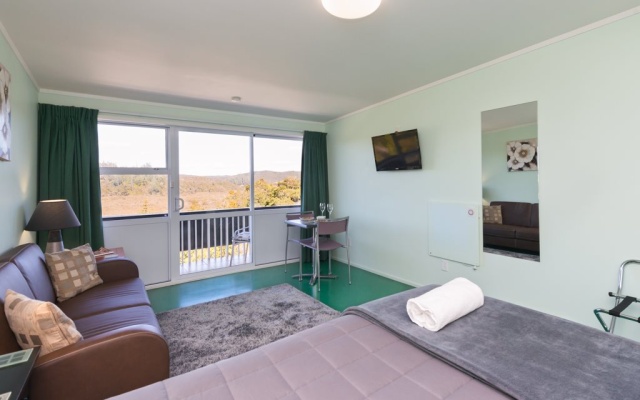 Pearl of the Bay – Guest Rooms – Paihia