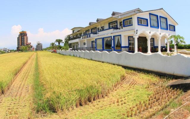 Golden House Homestay