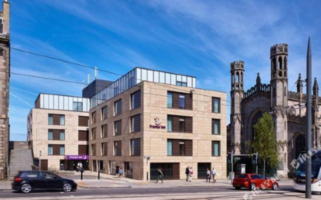Premier Inn Edinburgh City Centre(York Place)