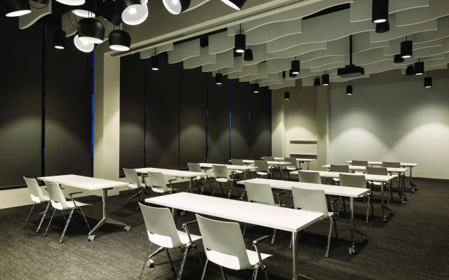 Radisson RED Minneapolis Downtown