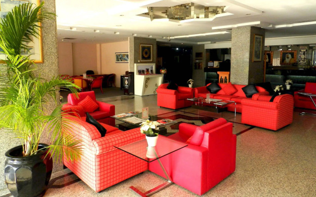 Nova Park Hotel