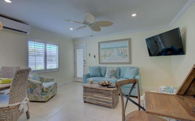 Lulu's Key House Green 1/1 Upstairs