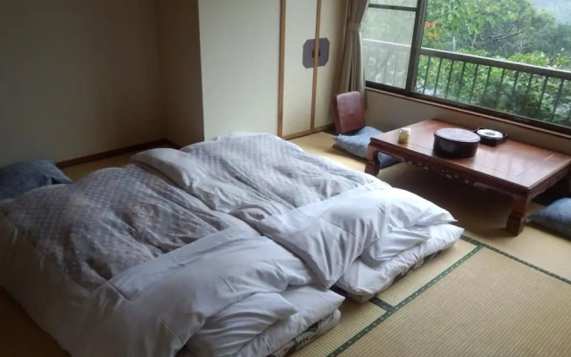 Yugawara Onsen Apolosou