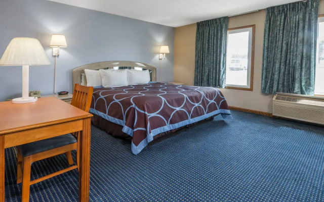 Super 8 by Wyndham O'Fallon MO/St. Louis Area